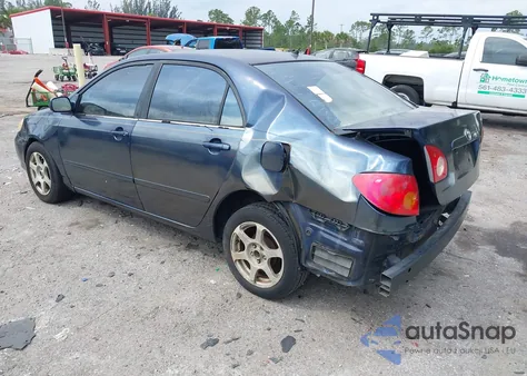 2004 Toyota Corolla Le z USA, uszkodzony, nr VIN 2T1BR32E54C297464